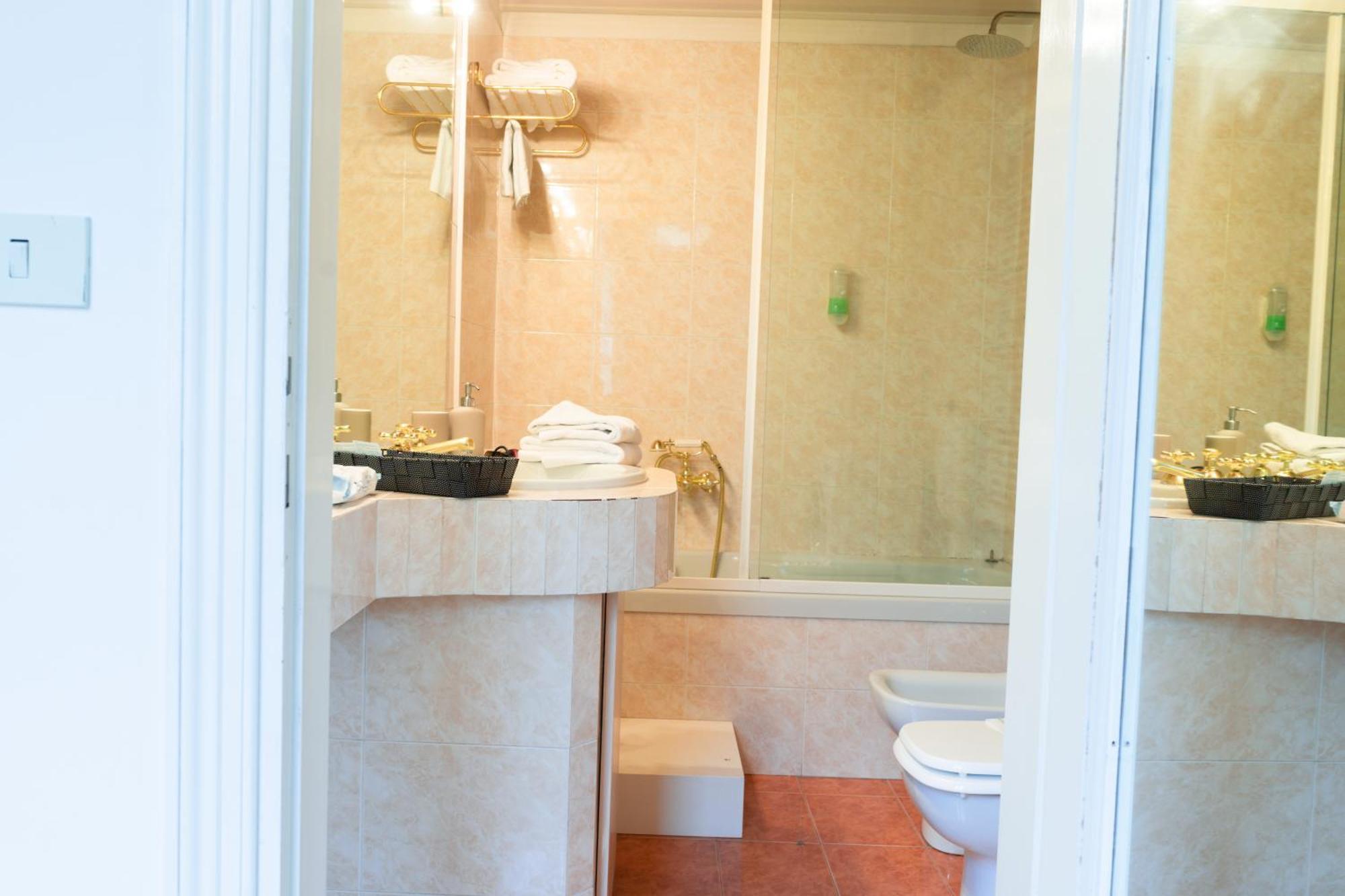 Citystay I Indipendenza Grand Apartment Bologna Buitenkant foto